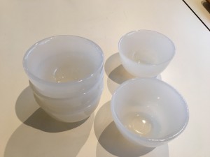 ファイヤーキングぽい　 乳白色のカップは、なんと！100円